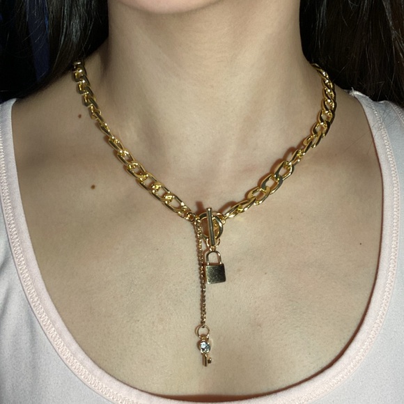 Gold Lock and Key Necklace - Picture 5 of 7